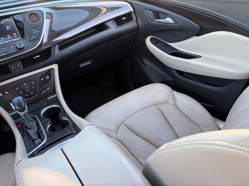 Certified 2019 Buick Envision Essence w/ LPO, Active Package FWD image 17