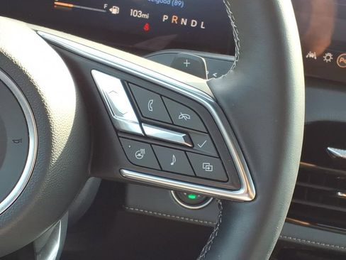 Used 2025 Buick Enclave Preferred image 17