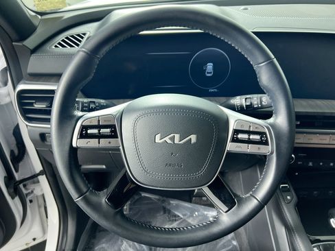 Certified 2025 Kia Telluride SX image 15