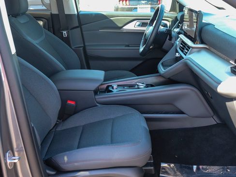 Used 2026 Ford Explorer Active RWD image 16
