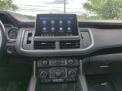 Used 2021 Chevrolet Tahoe Premier w/ Premium Package image 15