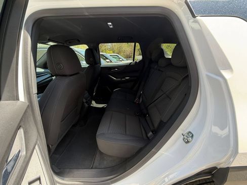 Used 2025 Chevrolet Equinox LT FWD image 22