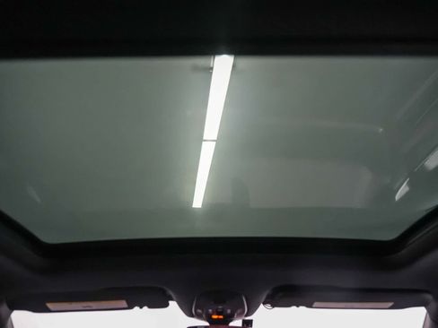 Used 2024 Porsche Cayenne AWD/4WD image 21