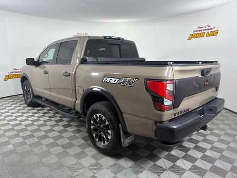 Used 2021 Nissan Titan PRO-4X w/ Pro-4x Convenience Package AWD/4WD image 3