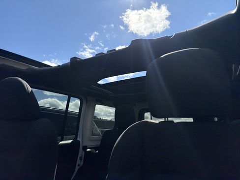 Used 2023 Jeep Wrangler Unlimited w/ Sun & Screen Package AWD/4WD image 35