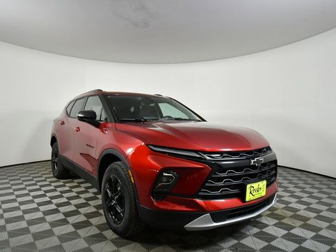 New 2026 Chevrolet Blazer LT w/ Midnight/Sport Edition AWD/4WD image 8