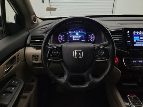 Used 2019 Honda Pilot Touring image 22