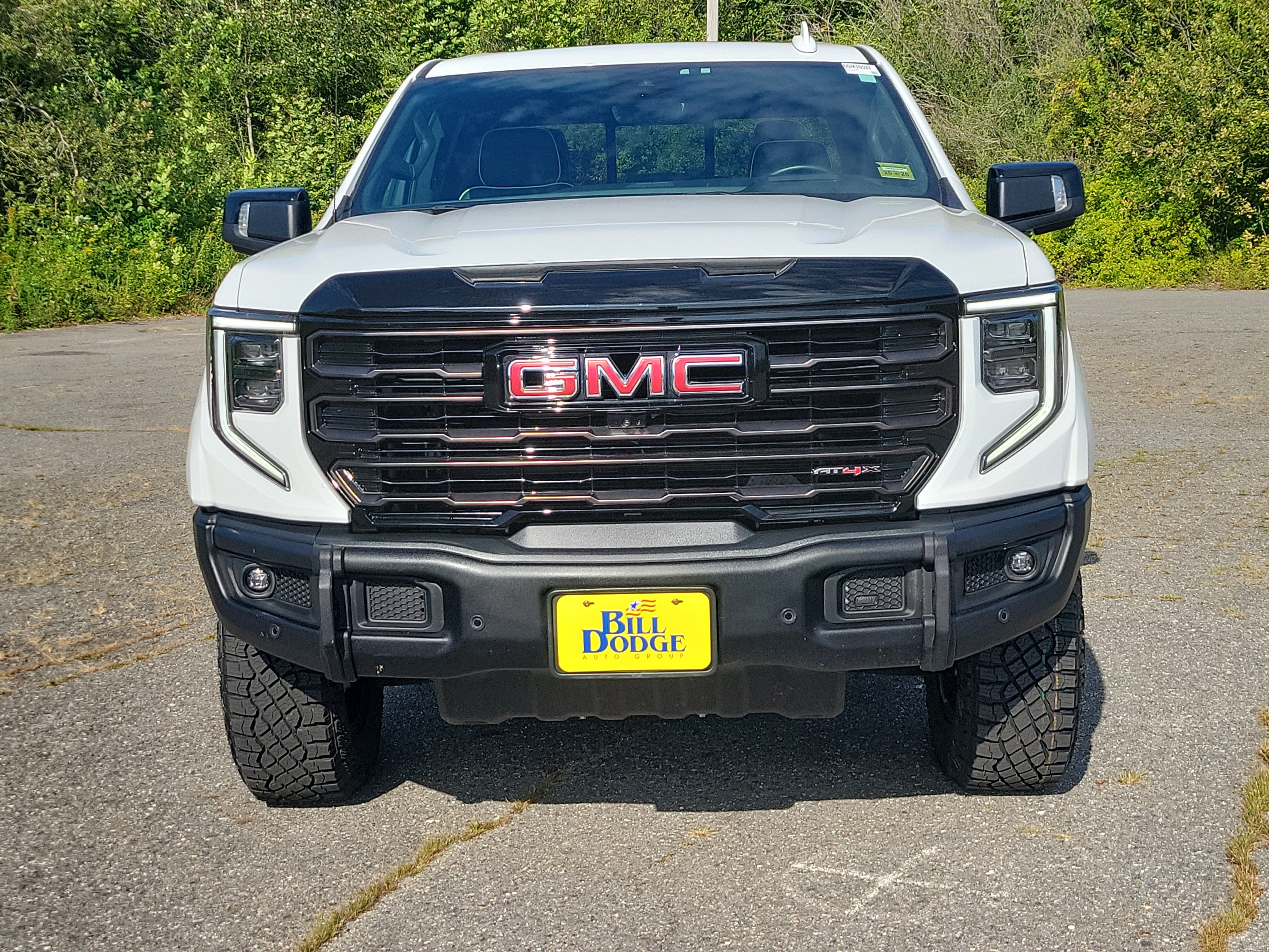 Used 2024 GMC Sierra 1500 AT4X AWD/4WD image 2