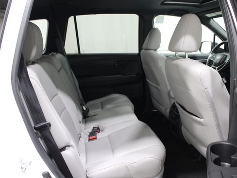 Used 2023 Honda Passport EX-L image 27