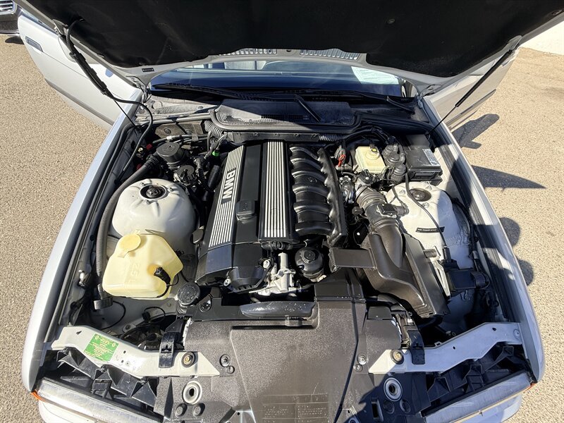 Used 1999 BMW 328i Convertible RWD image 28