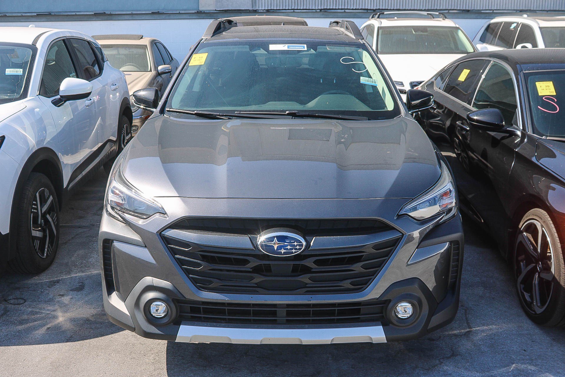 Used 2025 Subaru Outback Limited AWD/4WD image 3