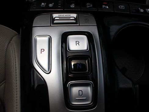 Used 2024 Hyundai Tucson Limited image 37