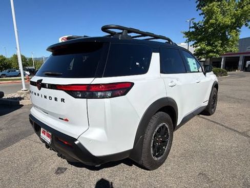 New 2026 Nissan Pathfinder Rock Creek AWD/4WD image 4