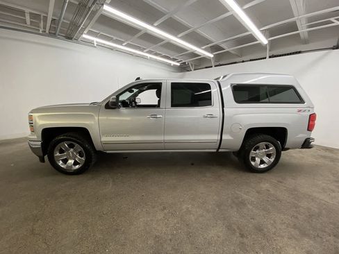Used 2015 Chevrolet Silverado 1500 LTZ Z71 w/ LTZ Plus Package AWD/4WD image 3