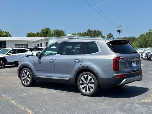 Used 2021 Kia Telluride S AWD/4WD image 3