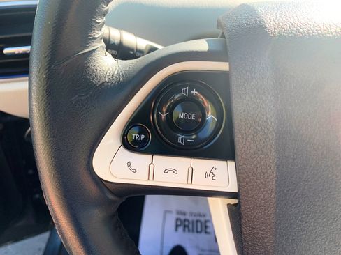 Used 2018 Toyota Prius Three Touring image 8