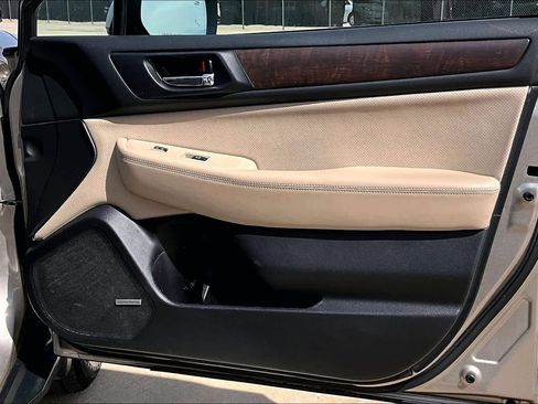 Used 2016 Subaru Outback 2.5i Limited image 22