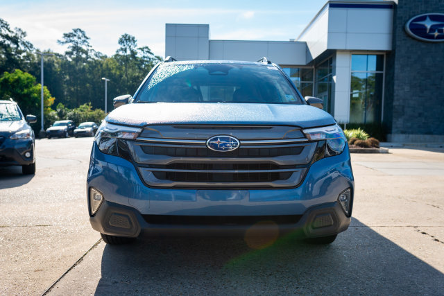 Certified 2025 Subaru Forester Premium AWD/4WD image 12