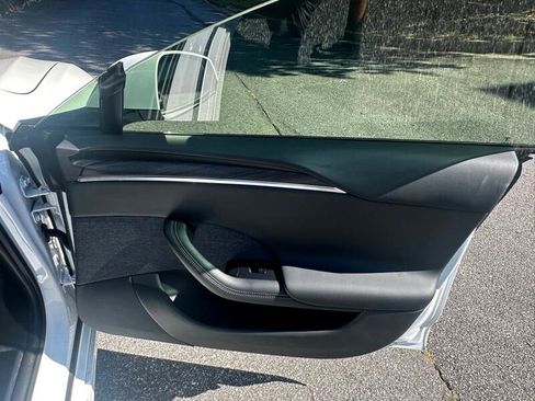 Used 2022 Tesla Model S AWD image 69