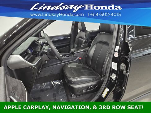 Used 2024 Jeep Grand Cherokee L Limited w/ Luxury Tech Group II image 11