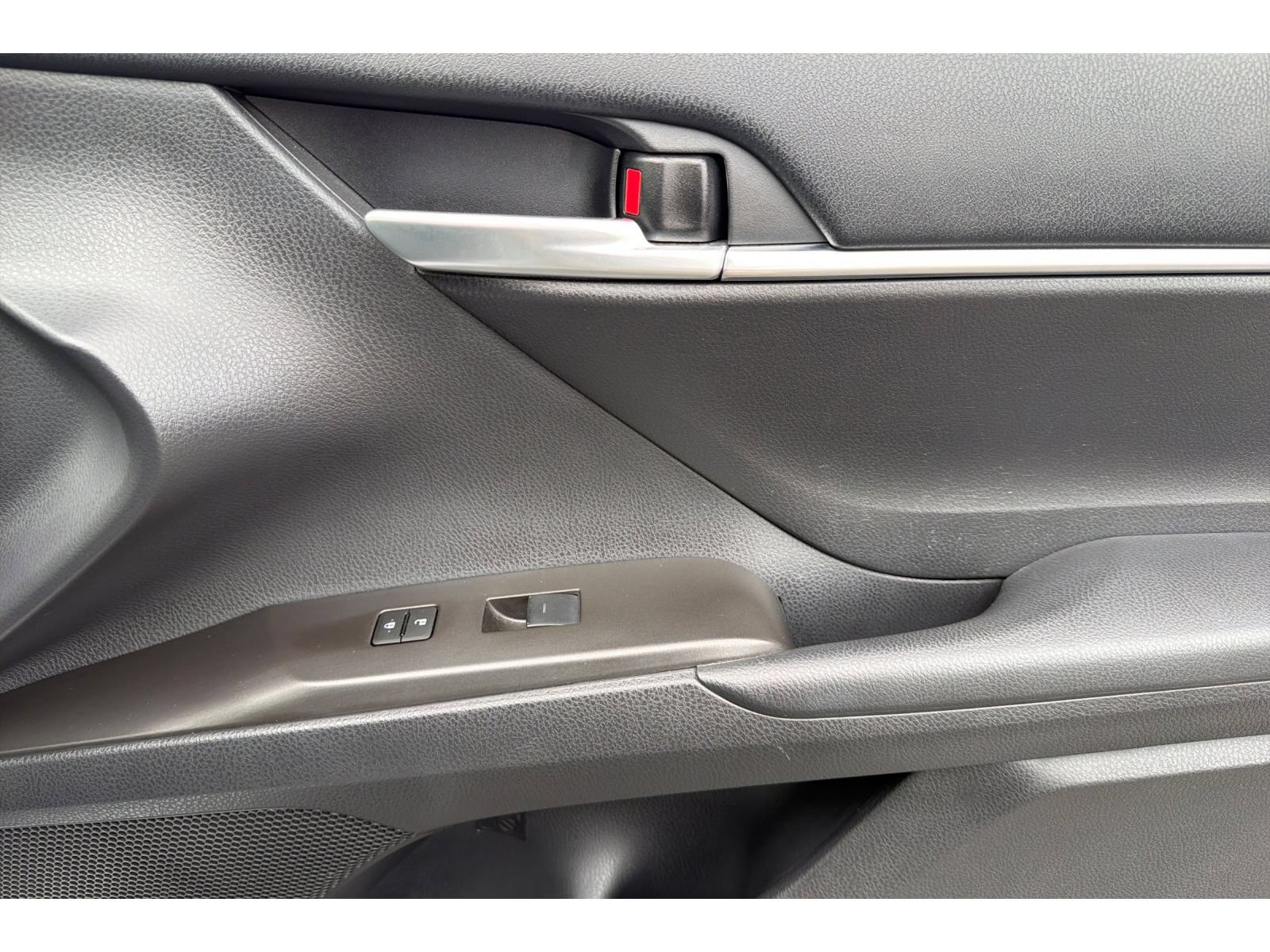 Certified 2024 Toyota Camry SE FWD image 18