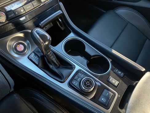 Used 2023 Nissan Maxima SL image 17