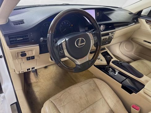 Used 2013 Lexus ES 350 w/ Luxury Pkg FWD image 10