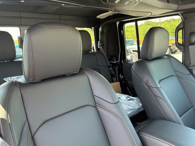 New 2026 Jeep Gladiator Sport AWD/4WD image 31