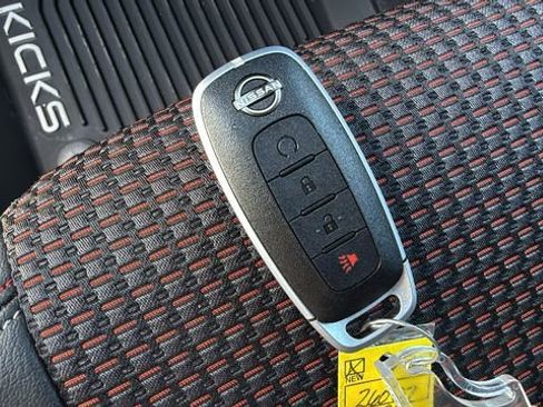 New 2026 Nissan Kicks SR w/ Cold Weather Package AWD/4WD image 29