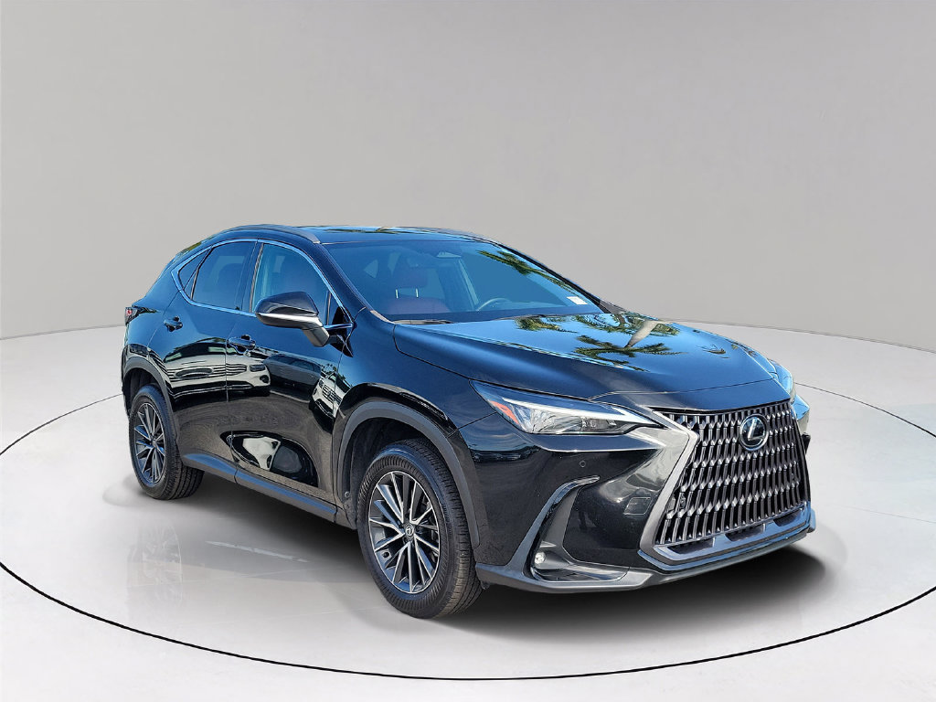 Used 2024 Lexus NX 250 FWD image 3