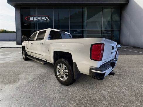 Used 2017 Chevrolet Silverado 2500 High Country w/ Duramax Plus Package image 2