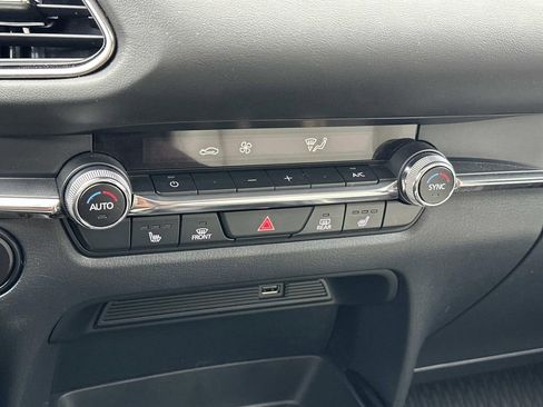 Used 2021 MAZDA CX-30 AWD 2.5 S w/ Premium Package image 13