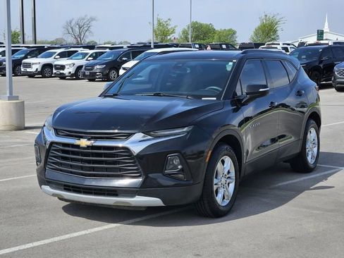 Used 2021 Chevrolet Blazer LT image 3