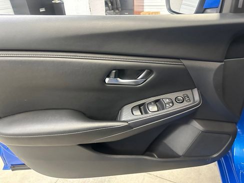 Used 2023 Nissan Sentra SV w/ All-Weather Package FWD image 6