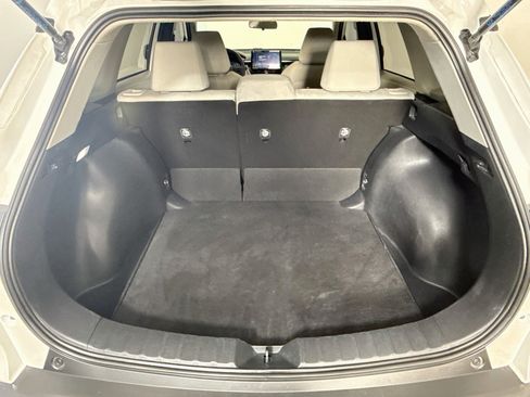 Used 2023 Toyota Corolla Cross L FWD image 35