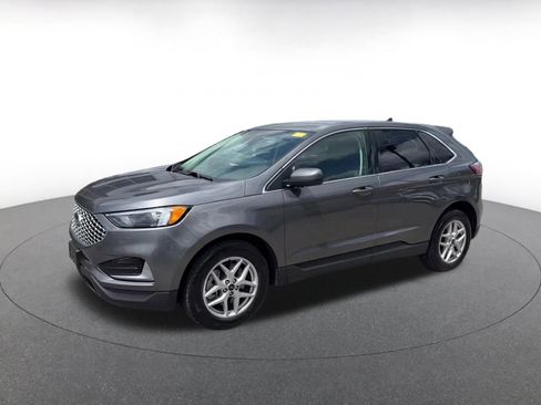 Used 2024 Ford Edge SEL image 7