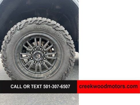 Used 2024 GMC Sierra 2500 Denali w/ Denali Reserve Package AWD/4WD image 18