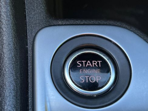 Used 2023 Nissan Sentra SV image 21