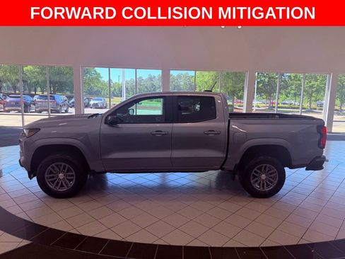 Used 2024 Chevrolet Colorado LT w/ LT Convenience Package II RWD image 4