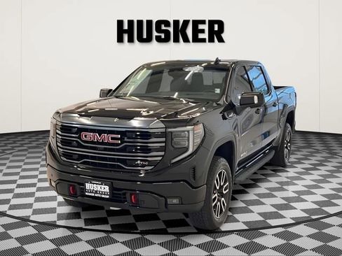 Certified 2024 GMC Sierra 1500 AT4 w/ Technology Package AWD/4WD image 5