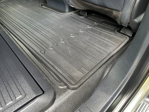 Used 2022 Ford F250 Lariat w/ Tremor Off-Road Package image 23