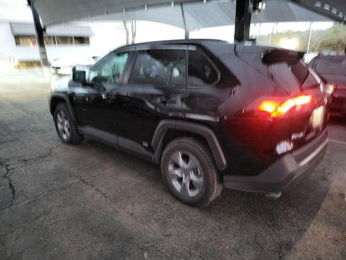 Used 2025 Toyota RAV4 XLE image 11