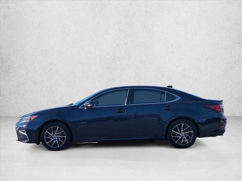 Used 2017 Lexus ES 350 image 8