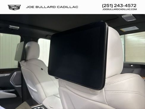 New 2026 Cadillac Escalade Platinum Sport AWD/4WD image 28