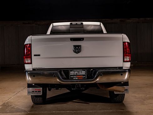 Used 2014 RAM 2500 SLT w/ Luxury Group RWD image 7