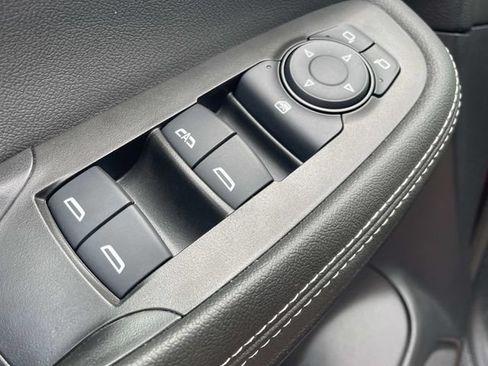 Used 2024 Buick Encore GX Preferred FWD image 12