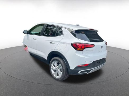 Used 2025 Buick Envista Preferred image 8