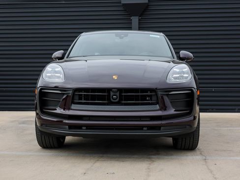 Certified 2026 Porsche Macan AWD/4WD image 10