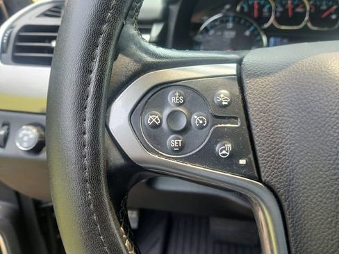 Used 2019 Chevrolet Suburban LT AWD/4WD image 29