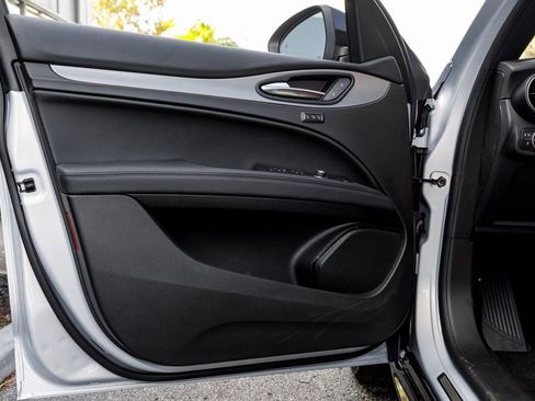 New 2025 Alfa Romeo Stelvio Sprint w/ Veloce Package image 24